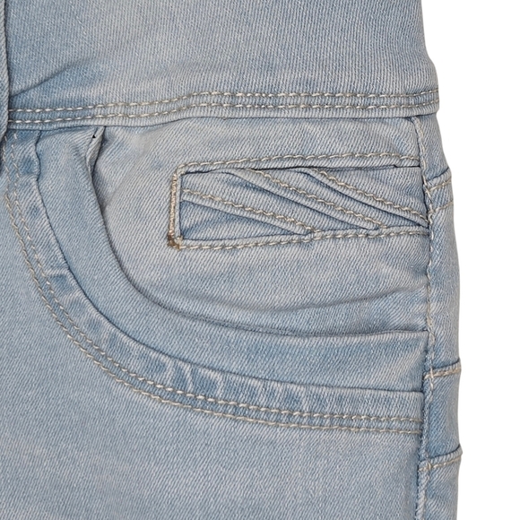 CUTIE PIE Women's Light Wash Stretchy Skinny Distressed Denim Jeans Size 11 - Picture 3 of 9